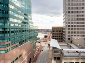 Comfort Inn & Suites Baltimore Inner Harbor