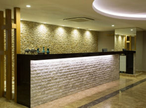 Water Side Resort & Spa