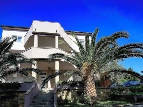 Apartments Lola