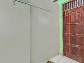 SPOT ON 93592 Pondok Backpackers Ardafa JogjaNearBlue Lagoon Jogja