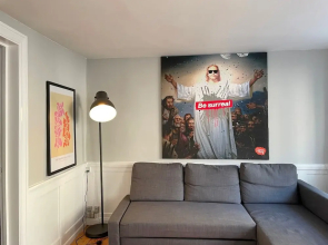 Trendy Apartment - The Marble Church Views