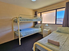 Riverview Holiday Apartment 112 - Kalbarri WA