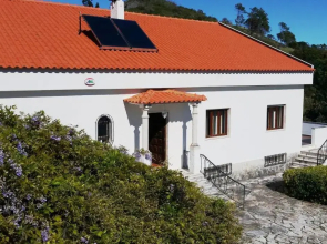 Meio Country House