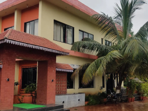Holiday Cottage Inn