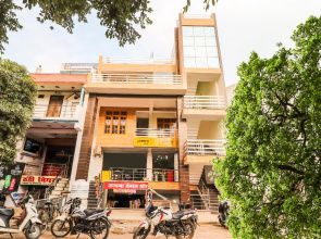 OYO Flagship 61199 Shree Ji Guest Inn