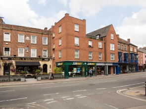 Cherwell Gates 4 Bed Luxury Oxford Apartment for 8 with Roof terrace