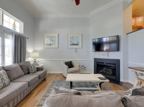 Game Room & Community Perks! Ocean View Retreat