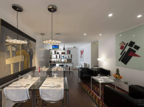 Olala Fine Arts Studios