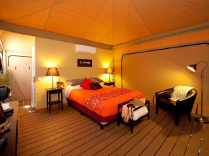 Squeakywindmill Boutique Tent B&B