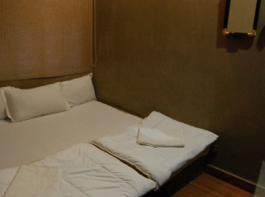 Shri Guest House