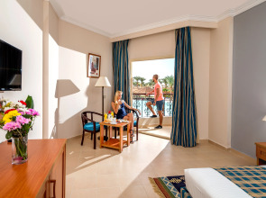 Le Jardin Aqua Park Resort