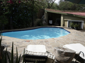 ALLURING SELF CATERING 2 BEDROOM VILLA at BOKMAKIERIE VILLAS