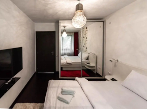 La Nueve Suite