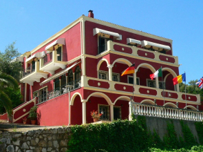 Apraos Bay Hotel