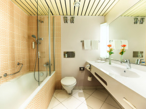 Отель The Q - Quadro City Hotel