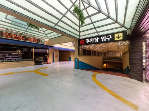 Gyeongsan Grand