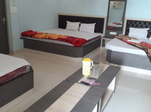 Goroomgo Lotus Born Homestay Darjeeling