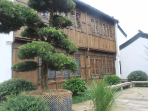 CQJ Lestay Hotel