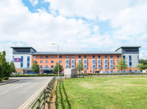 Premier Inn Banbury - M40 J11