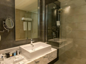 Naama Bay Hotel & Resort