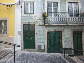 Lisbon Inn Bica Suites