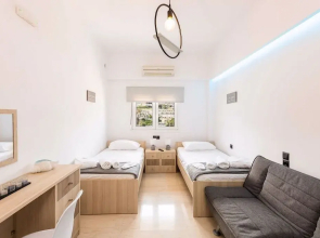 Mpali Bay View And Beach Front Apt Crete