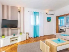 Holiday Home Omisalj I
