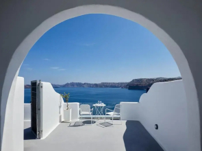 Santorini View Hotel, Adults Only 16+