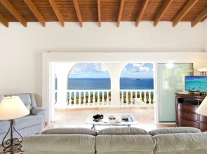 VillaRosa by Island Properties Online