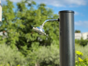 Stunning Silver & Gold apartments with pool