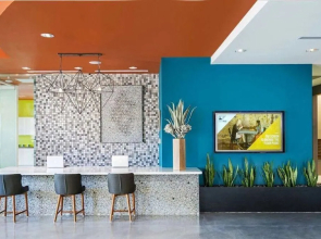 Must-see 2br/2ba Apt by Domio