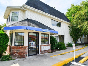 Best Western Camelot Inn