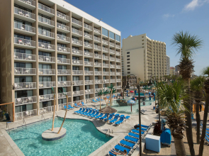 Captain's Quarters Resort