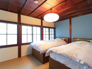 Higashiyama Chitaru in Kanazawa