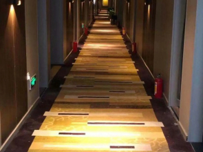 Huanghan Business Hotel(佛山三水皇翰商务酒店)