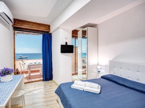 Belmare Residence On The Beach