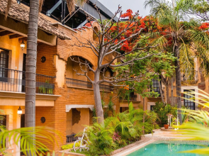 Casa de Adobe Gallery & Luxury Boutique