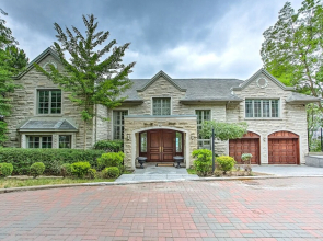 Luxury 5BR & Pool Home in Westmount MTL
