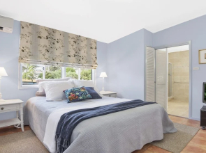 Palm Beach Absolute Beach Front Holiday Home