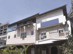 OYO 24337 Akshaya Lodging