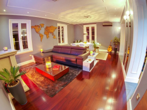 Luxury Apartment Eqanimity