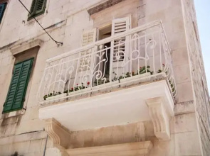 Exclusive Centre Apartments & Rooms