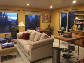 A Goldenview Bed and Breakfast