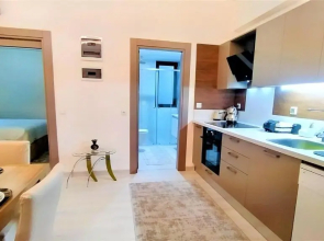 Central Flat With Shared Pool In Kepez Antalya