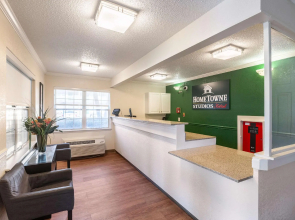 HomeTowne Studios by Red Roof Atlanta NE - Downtown Norcross