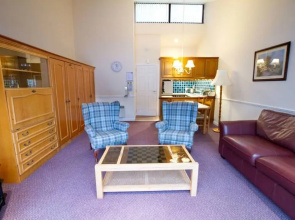 Loch Rannoch Highland Club Studio 04