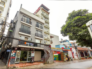 SPOT ON 693 Hoang Long Hotel