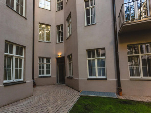 Отель Riga Lux Apartments – Skolas