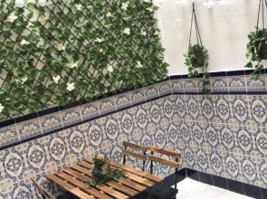 El patio de San Isidro by Gades Gestión