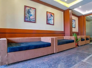 Fabhotel Grand Raj